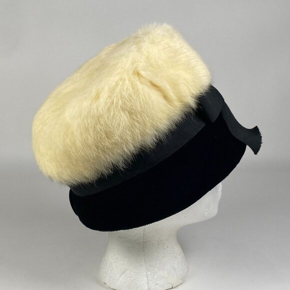 Vintage Genuine Rabbit Fur Black Velvet Cloche Hat Black Ribbon Accent main image 3